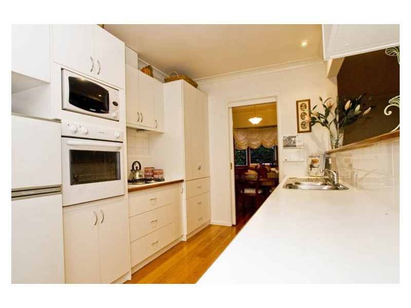 7 Cherry Tree Court, Doncaster East VIC 3109