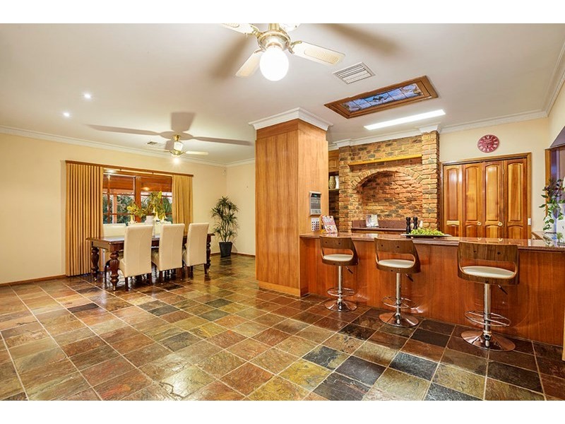 5 Swansfield Court, Warrandyte VIC 3113