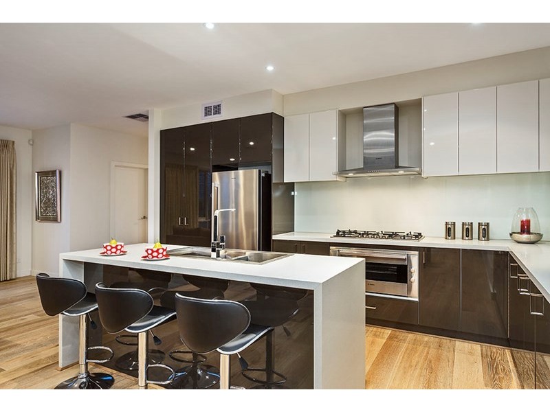 8/191 Reynolds Road, Doncaster East VIC 3109