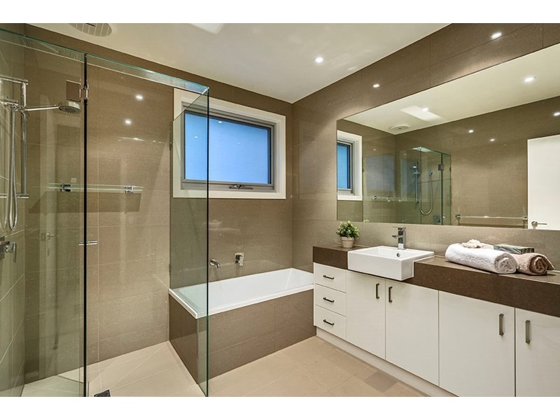 8/191 Reynolds Road, Doncaster East VIC 3109