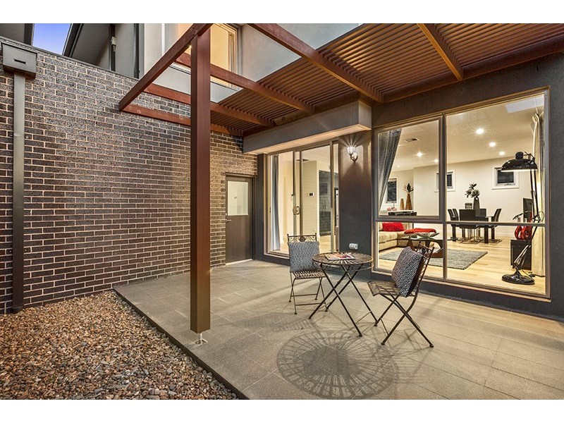 8/191 Reynolds Road, Doncaster East VIC 3109