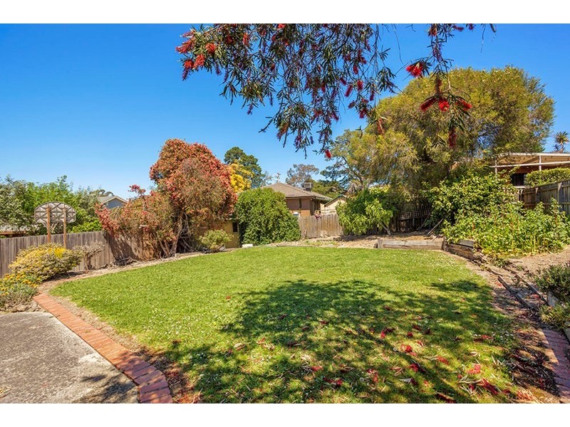 2 Azure Court, Templestowe VIC 3106