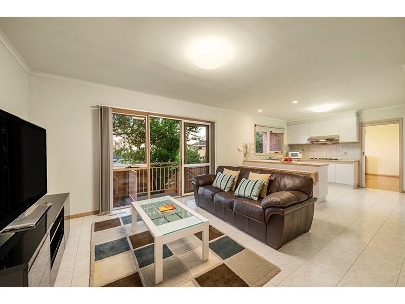 2/19 Churchill Street, Doncaster East VIC 3109