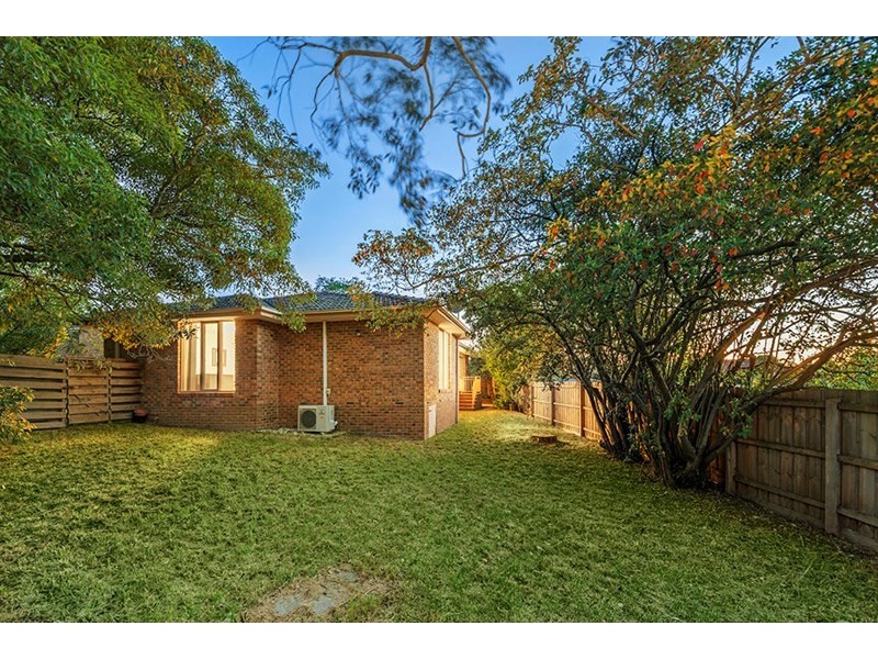 2/19 Churchill Street, Doncaster East VIC 3109