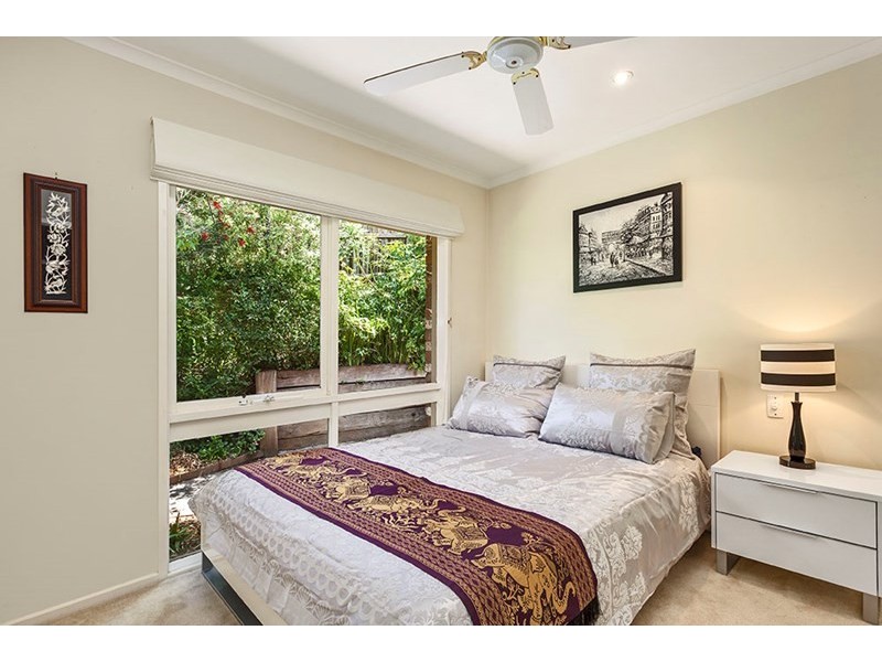 17B Larnoo Drive, Doncaster East VIC 3109