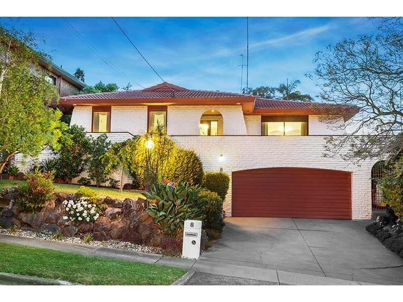 8 St Andrews Crescent, Bulleen VIC 3105