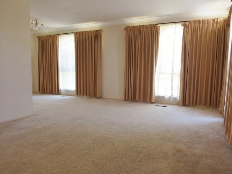 19 Camelot Drive, Glen Waverley VIC 3150