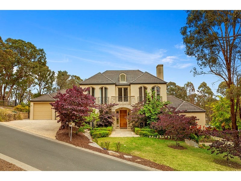 21 Amersham Drive, Warrandyte VIC 3113