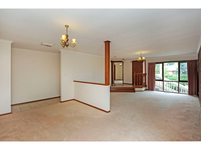 62 Newlands Crescent, Doncaster East VIC 3109