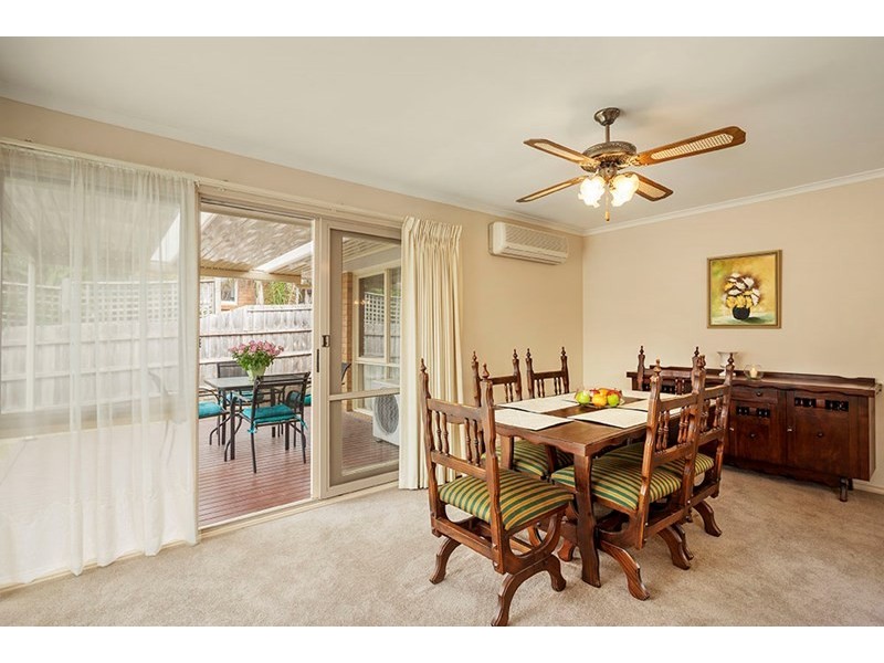 2/57 Tunstall Road, Donvale VIC 3111