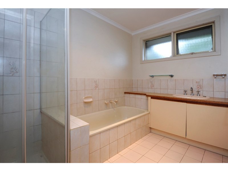 4/422 Middleborough Road, Blackburn VIC 3130