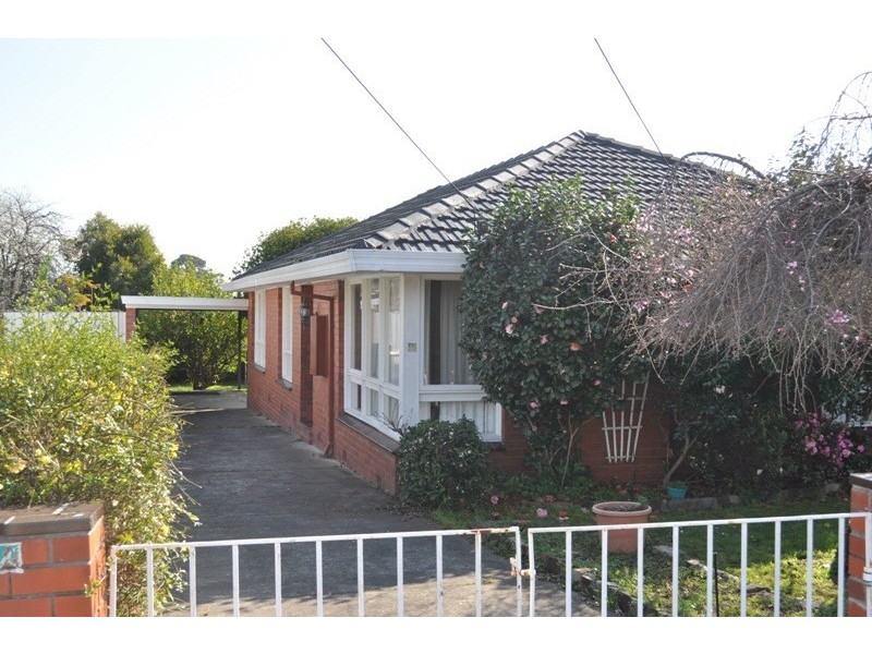 10 Peel Street, Mitcham VIC 3132