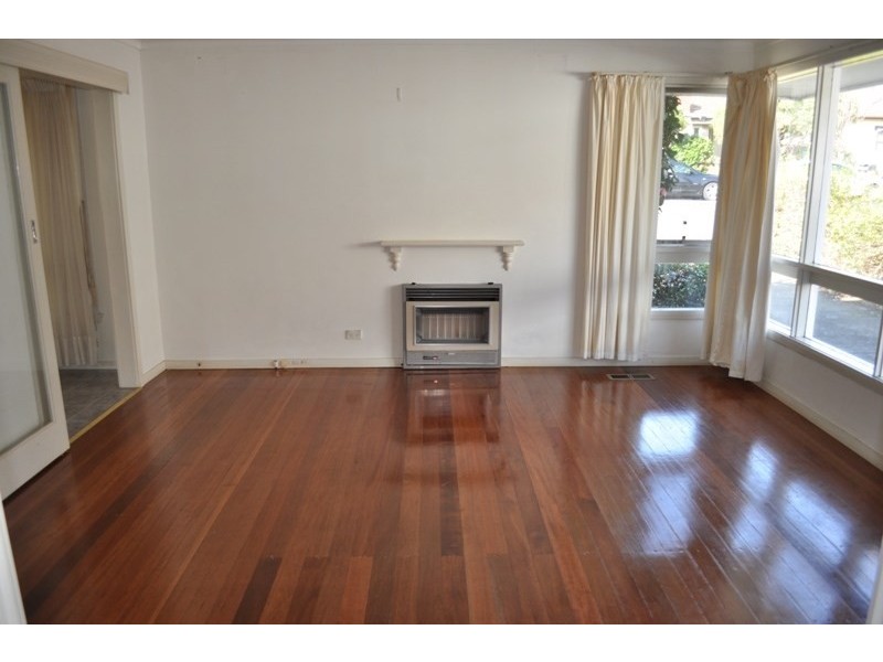 10 Peel Street, Mitcham VIC 3132