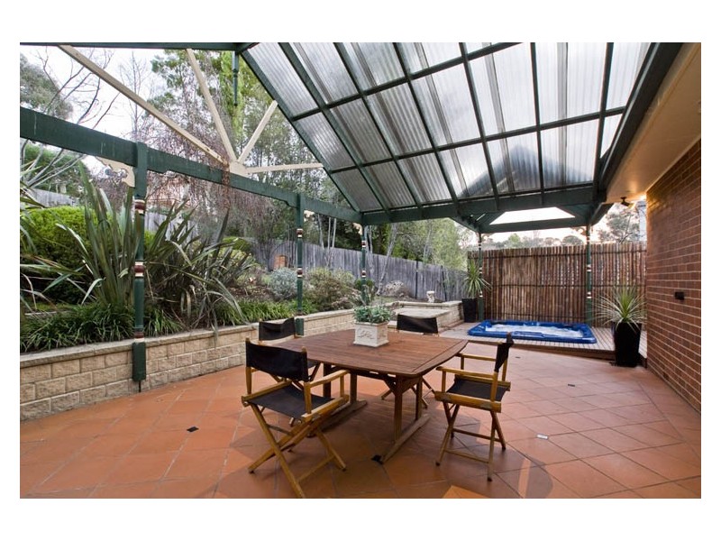 18 Schafter Drive, Doncaster East VIC 3109