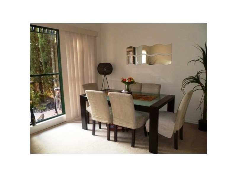 8/2A Bellevue Avenue, Doncaster East VIC 3109