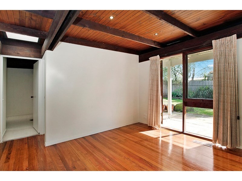 13 Belinda Crescent, Doncaster East VIC 3109