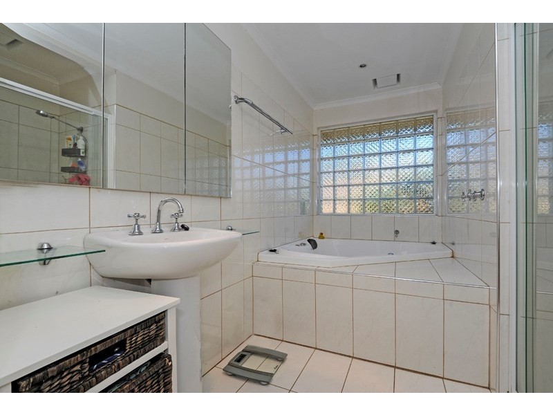 14 Snow Gum Road, Doncaster East VIC 3109