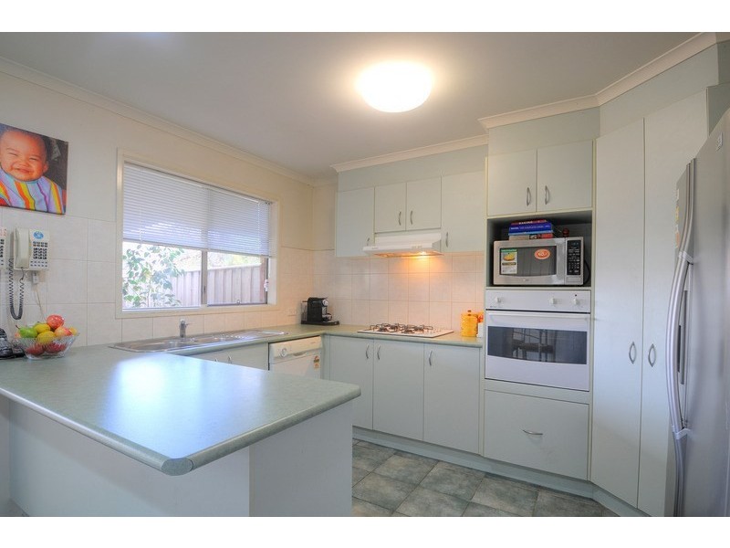 9 Peppermint Grove, Box Hill South VIC 3128