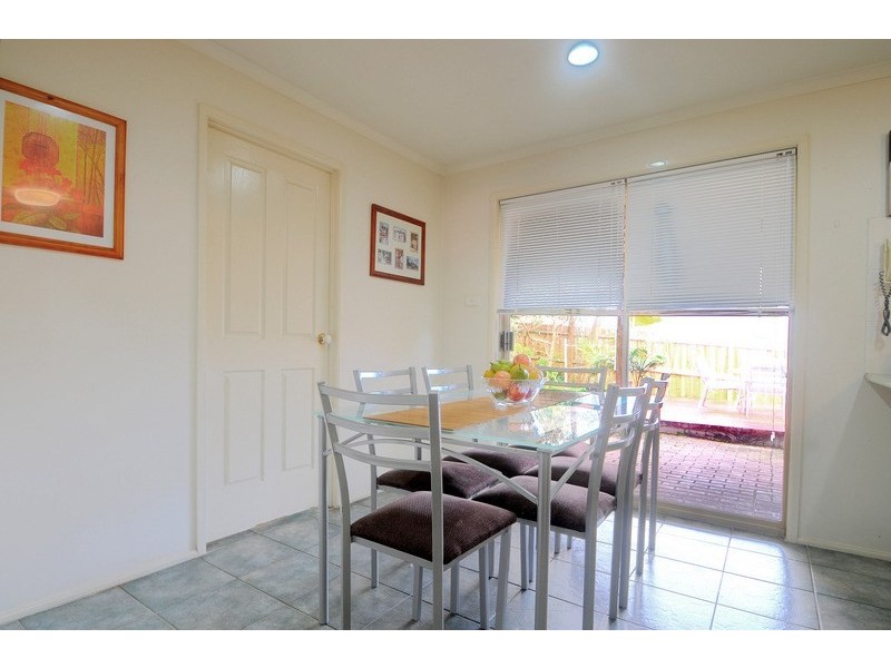 9 Peppermint Grove, Box Hill South VIC 3128