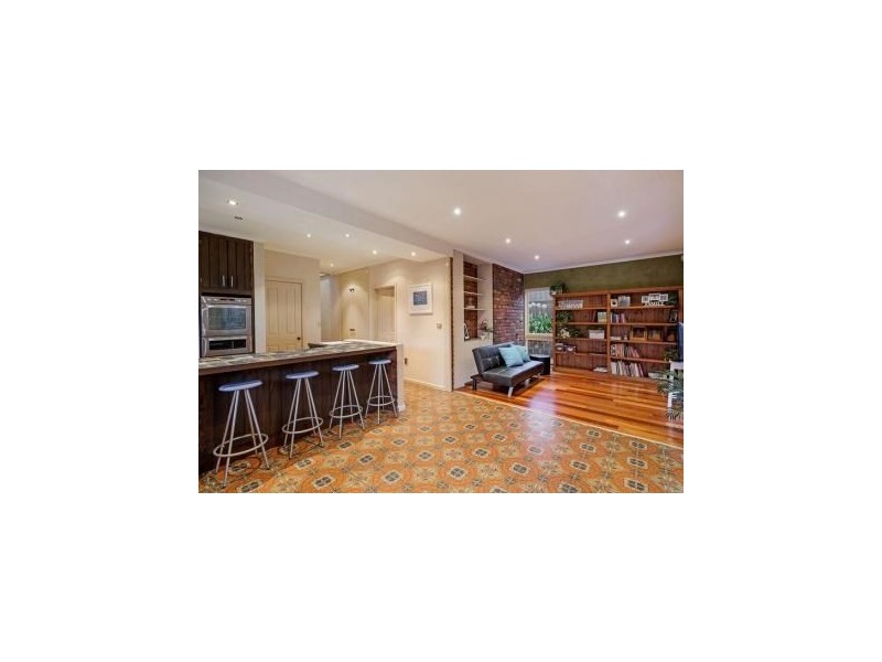 25 Toulon Drive, Templestowe Lower VIC 3107