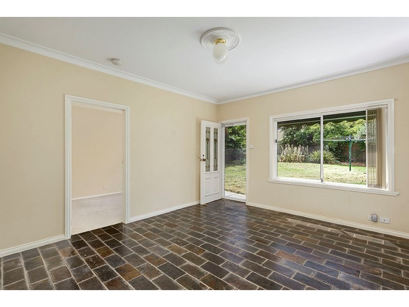 8 Kerrimuir Street, Box Hill North VIC 3129