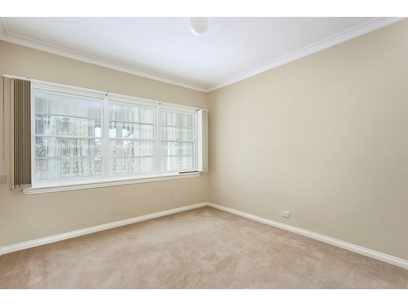 8 Kerrimuir Street, Box Hill North VIC 3129