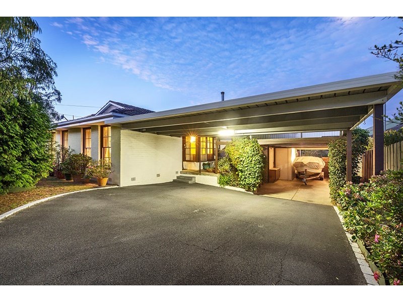 5 Oak Crescent, Templestowe Lower VIC 3107