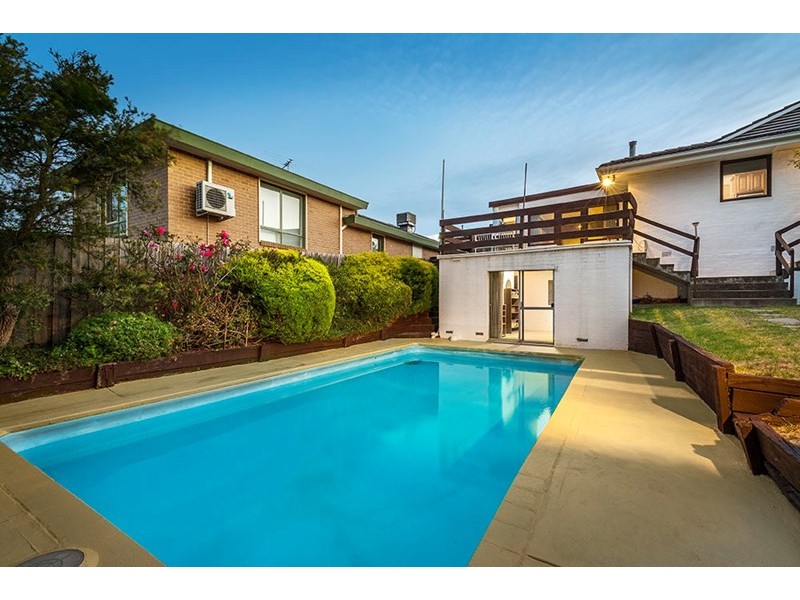 5 Oak Crescent, Templestowe Lower VIC 3107