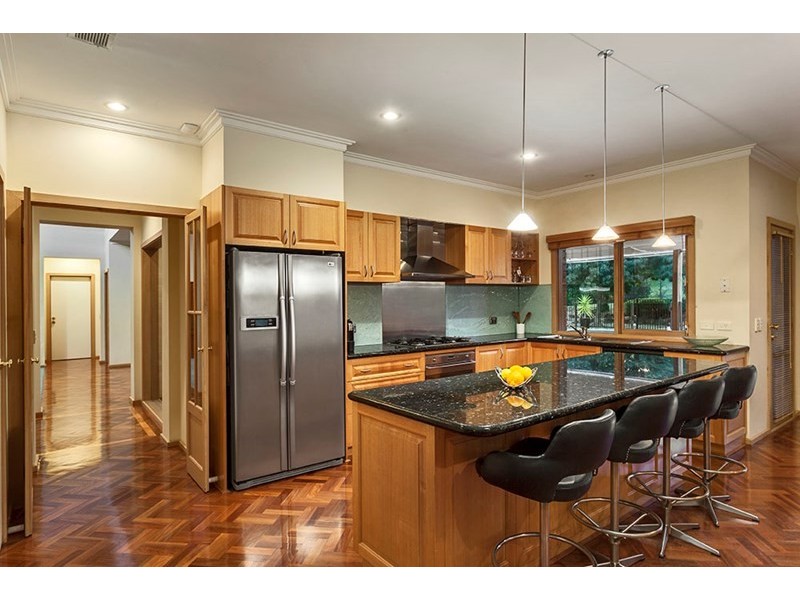 8 St Muir Drive, Warrandyte VIC 3113