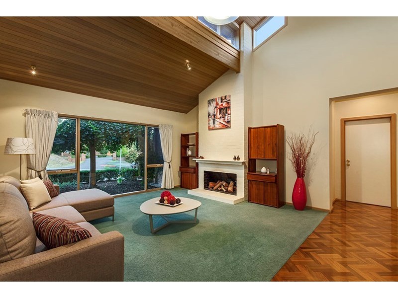 8 St Muir Drive, Warrandyte VIC 3113