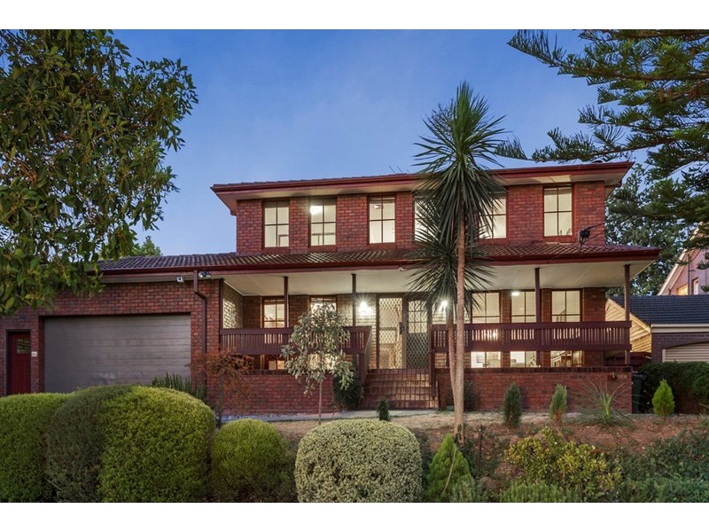 35 Koolkuna Avenue, Doncaster VIC 3108