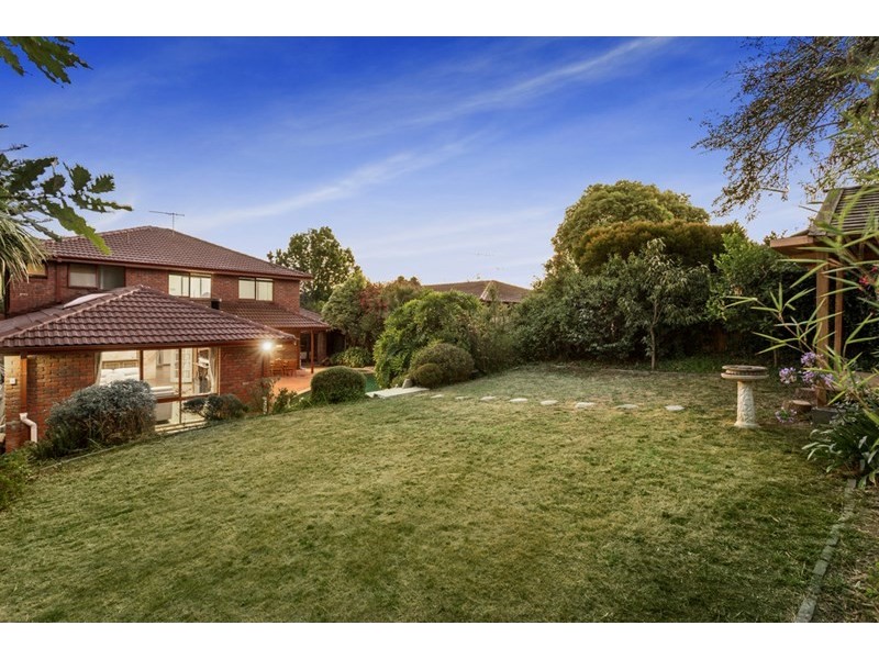 35 Koolkuna Avenue, Doncaster VIC 3108