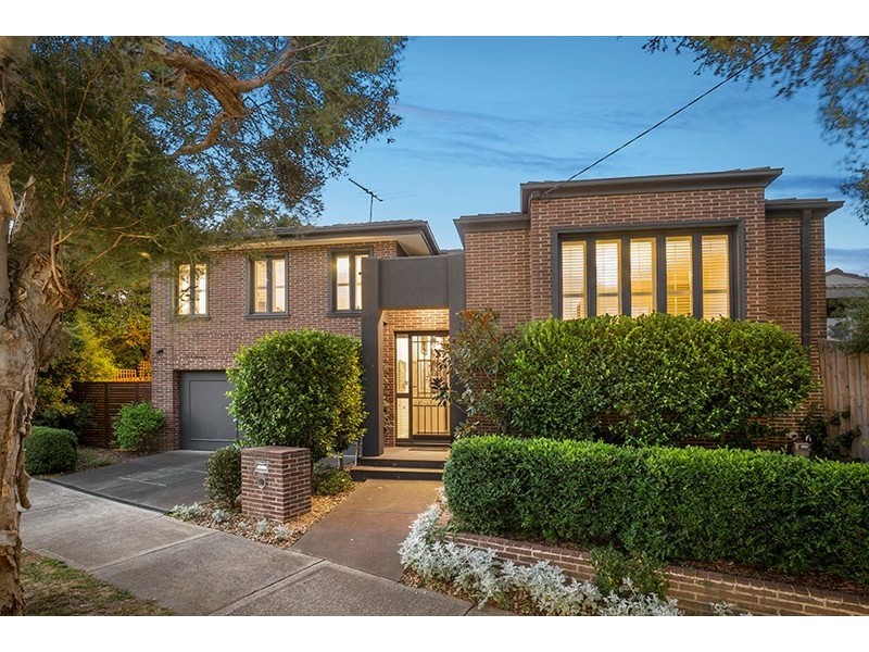 2A Saxon Street, Doncaster VIC 3108