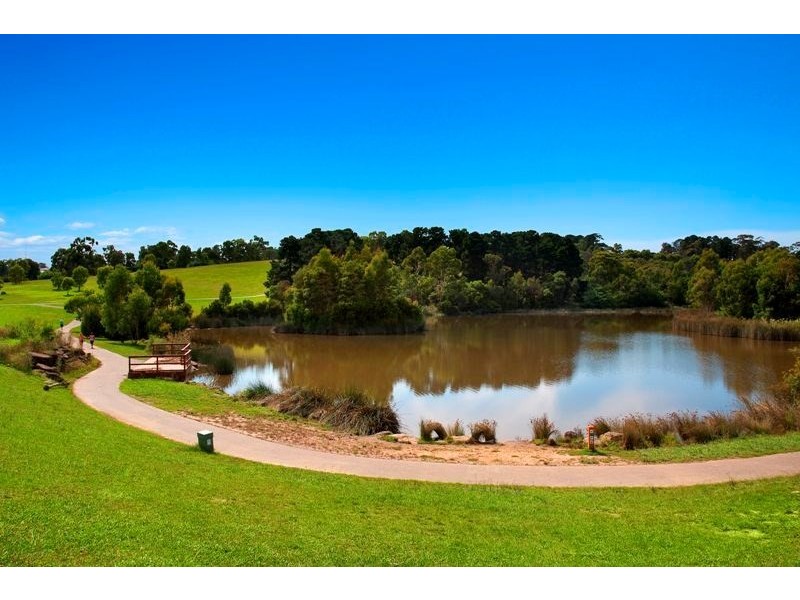 2A Saxon Street, Doncaster VIC 3108