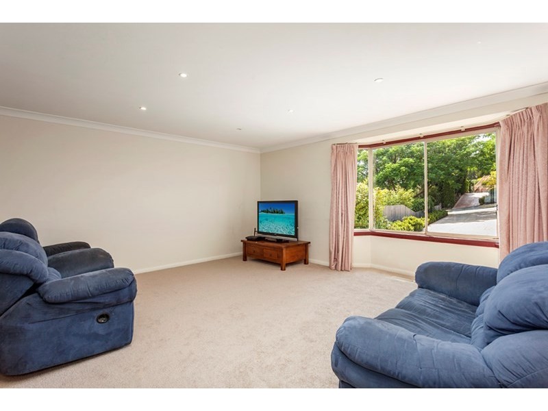 52 Kirkford Drive, Mooroolbark VIC 3138