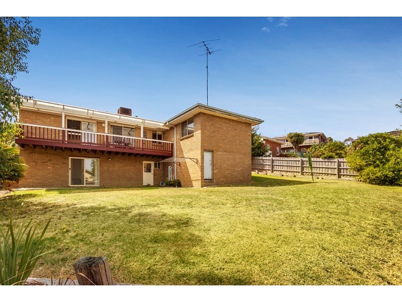 52 Kirkford Drive, Mooroolbark VIC 3138