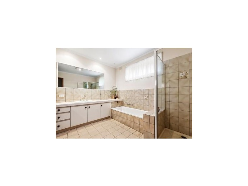 52 Macedon Road, Templestowe Lower VIC 3107