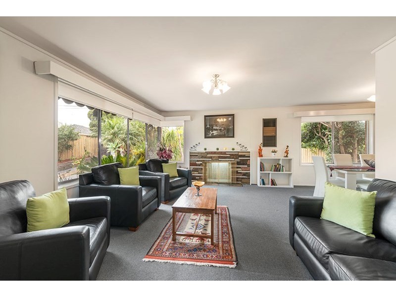 16 Burilla Avenue, Doncaster VIC 3108