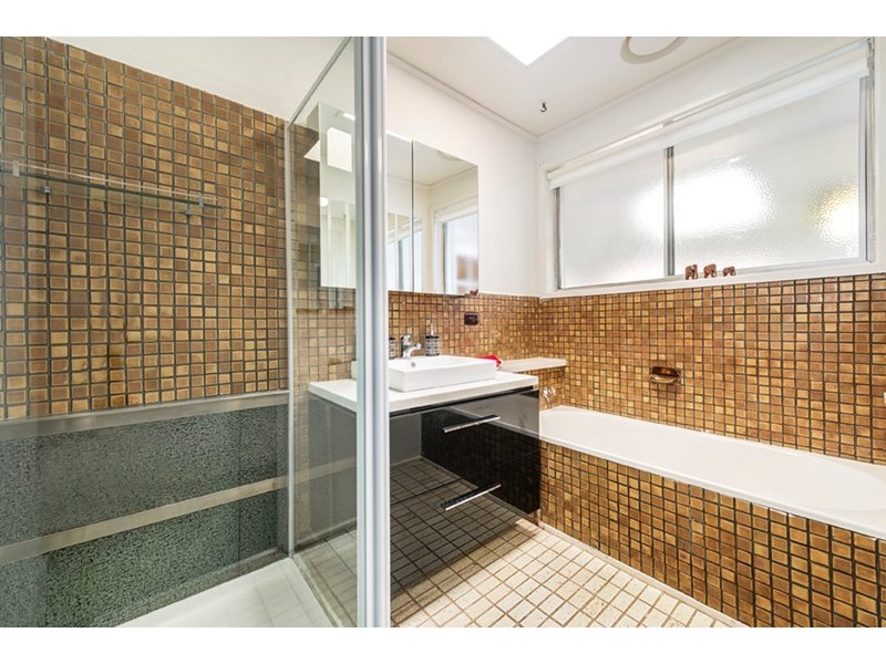 16 Burilla Avenue, Doncaster VIC 3108