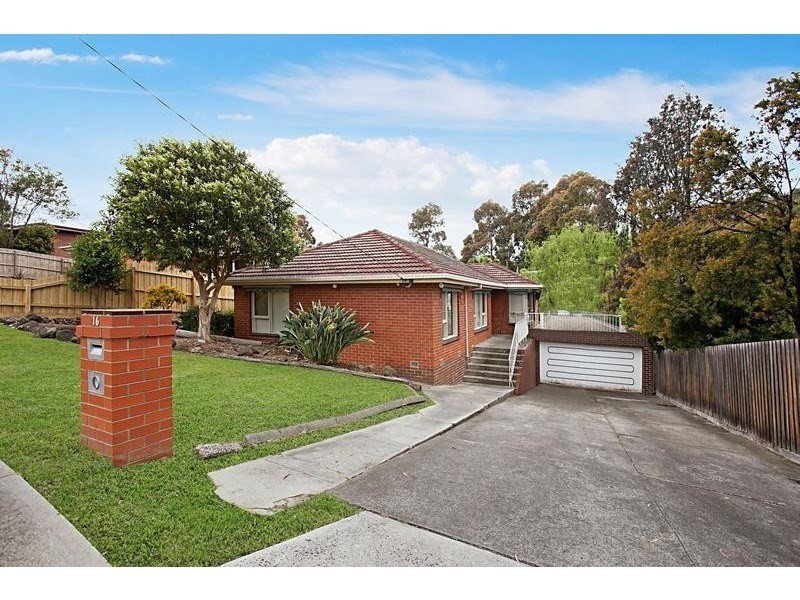 16 Peter Street, Doncaster VIC 3108