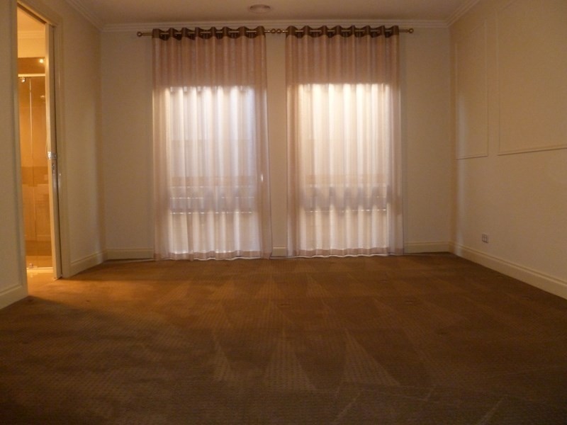 13 Hillingdon Crescent, Doncaster VIC 3108