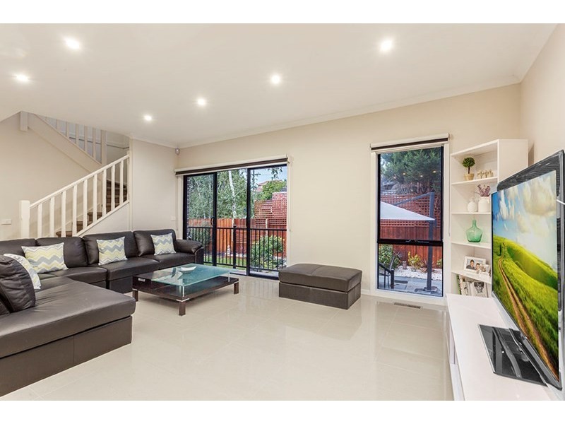 61 Waratah Drive, Templestowe Lower VIC 3107