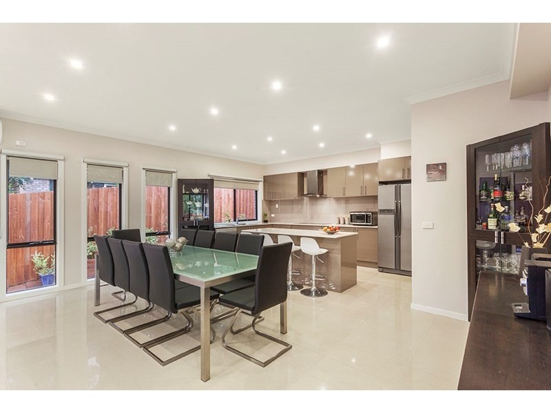 61 Waratah Drive, Templestowe Lower VIC 3107