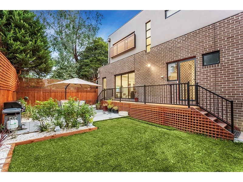 61 Waratah Drive, Templestowe Lower VIC 3107