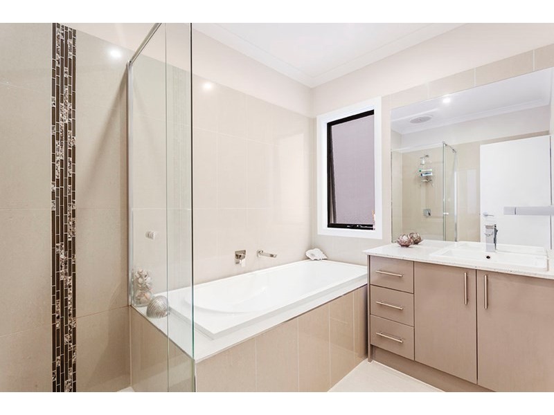 61 Waratah Drive, Templestowe Lower VIC 3107