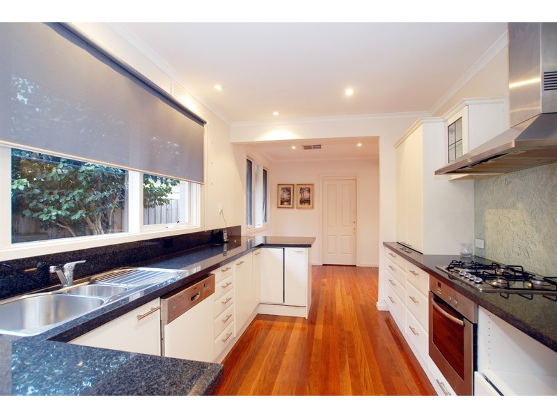 12 Toronto Avenue, Doncaster VIC 3108