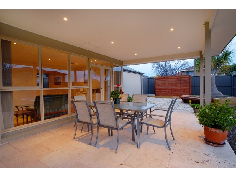 12 Toronto Avenue, Doncaster VIC 3108