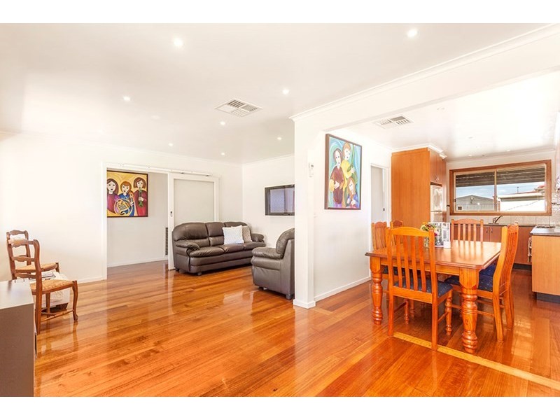 158 Dalton Road, Thomastown VIC 3074