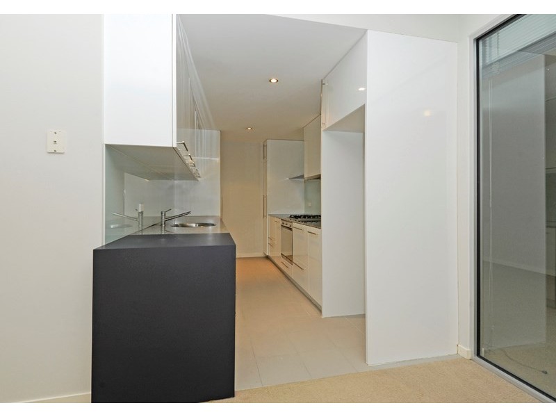 4/100 Queensberry Street, Carlton VIC 3053