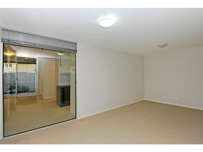 4/100 Queensberry Street, Carlton VIC 3053